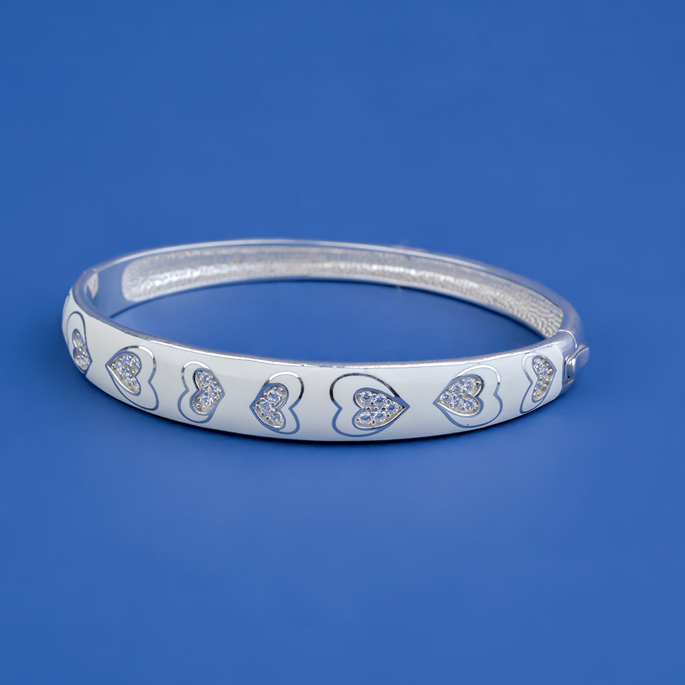 White Design Heart Shape Bracelet